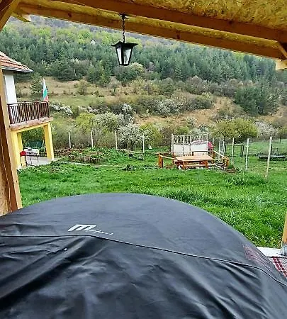 за гости шейтанови Trŭn