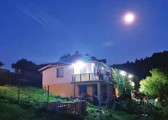 за гости шейтанови * Trŭn